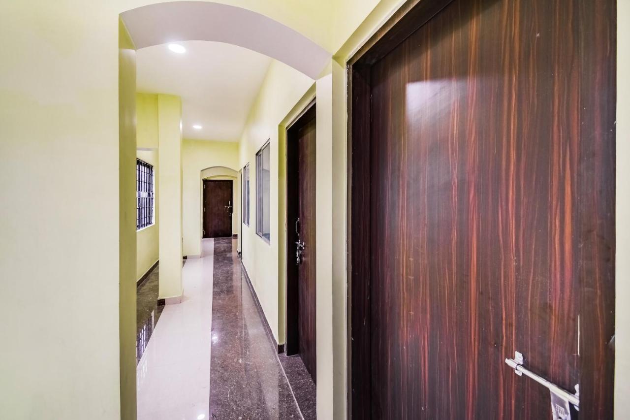 Oyo 60726 Hotel Vrindavan Bilāspur Esterno foto