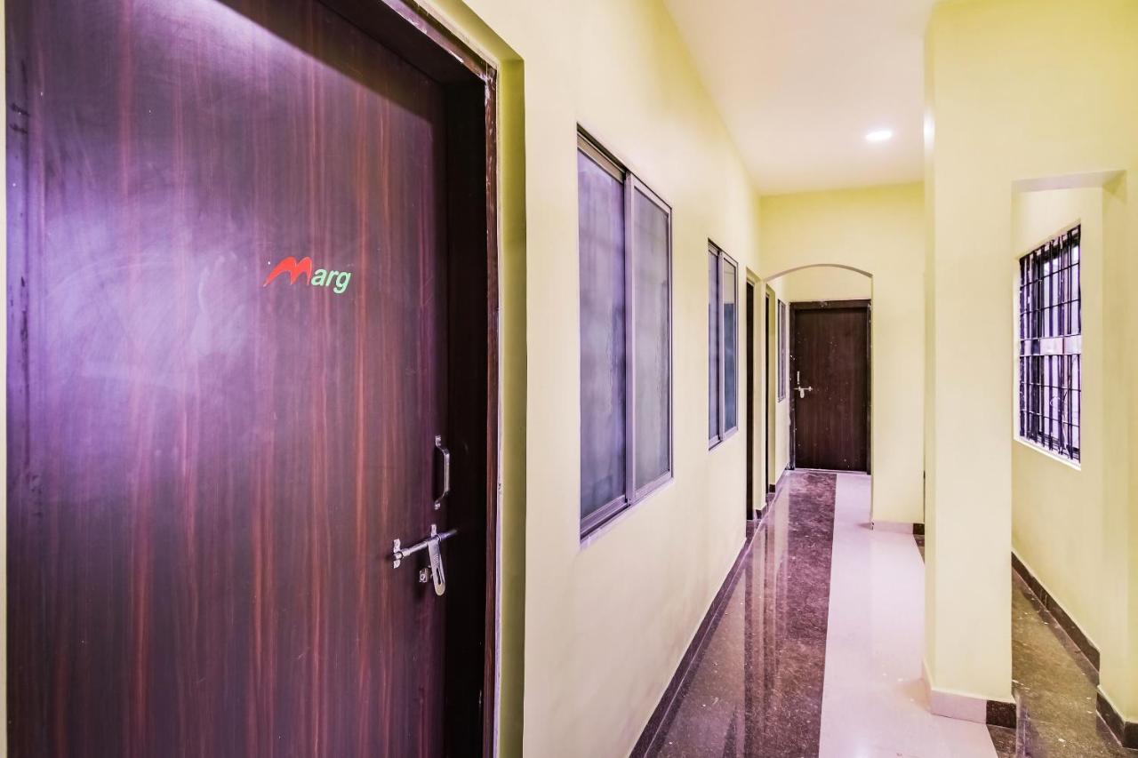 Oyo 60726 Hotel Vrindavan Bilāspur Esterno foto